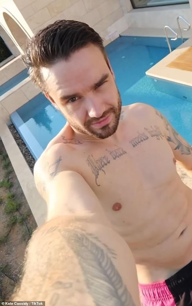 103340461-15230289-Kate_Cassidy_has_posed_another_unseen_video_of_her_and_Liam_Payn-a-22_1761555952471.jpg
