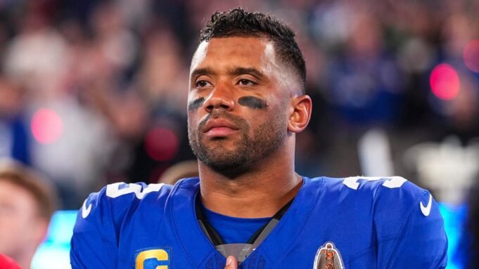 russell-wilson-giants-1.jpg