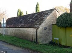 Ujawniono: BARDZO niekrólewski „babciny aneks” w wartej 3,5 miliona funtów rezydencji księżniczki Beatrice w Cotswolds, w którym Fergie może wkrótce zostać ostracyzmem