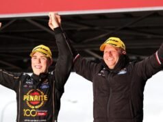 Legendarny kierowca Garth Tander ogłasza zakończenie kariery w Supercars po zwycięstwie w Bathurst w ostatnim wyścigu