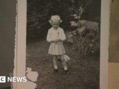 W wieku 16 lat CIA poddała mnie eksperymentom i teraz pozywam