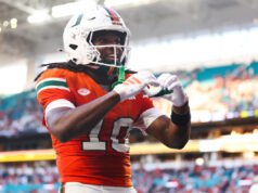 Miami pokonuje stan NC, 41-7