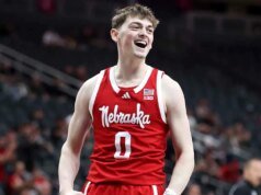 Connor Ezegian uległ wypadkowi dentystycznemu po uderzeniu w głowę podczas zwycięskiego meczu z Nowym Meksykiem