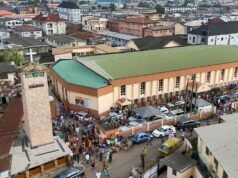 Z raportów wynika, że napastnicy porywają 52 dzieci z katolickiej szkoły w Nigerii