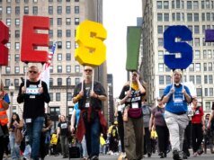 Przywódcy Demokratów ostro krytykują 8 kolegów z Senatu za głosowanie z GOP w sprawie zawieszenia działalności