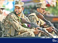 Armia zabija 30 bojowników w Pakistanie