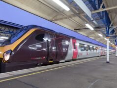 Oczekuje się świątecznego chaosu w podróżach, gdy pracownicy kolei CrossCountry ogłaszają strajki | Wiadomości z Wielkiej Brytanii