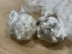 Policja znalazła skrytkę z nielegalnymi narkotykami po tym, jak oddział dronów śledził rower elektryczny z małym dzieckiem na pokładzie | Wiadomości z Wielkiej Brytanii