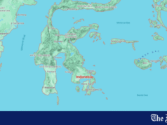 Państwowe media podają, że w wyniku osunięcia się ziemi w Indonezji na Jawie Środkowej zginęło 6 osób, a 17 uznano za zaginione