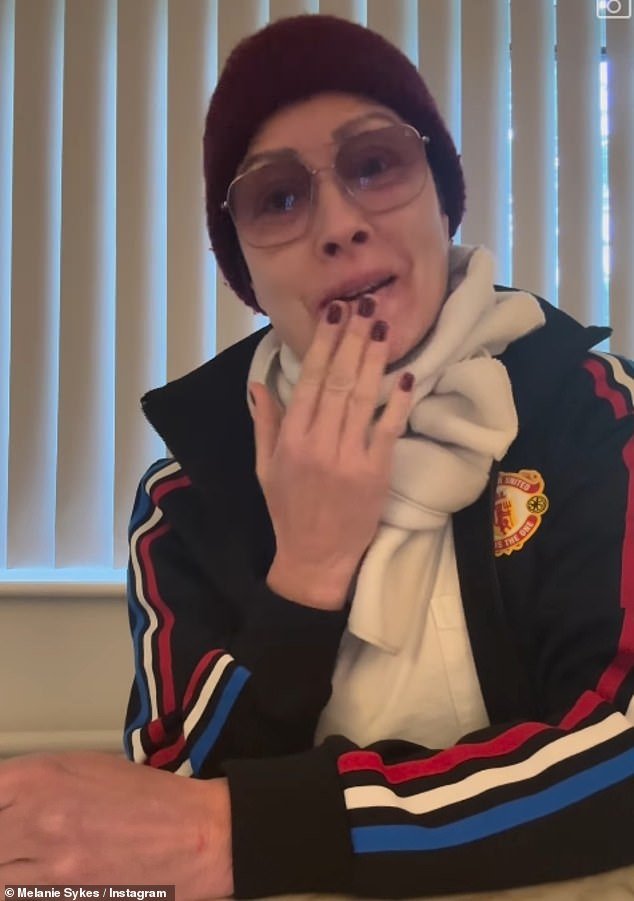 104333905-15341341-Melanie_Sykes_55_has_revealed_she_is_in_so_much_pain_in_an_Insta-a-8_1764590011991.jpg