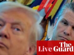 Trump popiera Hegsetha w związku z doniesieniami o powtarzającym się strajku na łodzi – amerykańska polityka na żywo | Wiadomości z USA