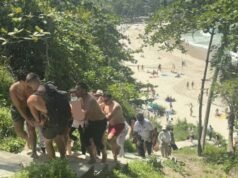 Wakacyjna tragedia, w której martwy ojciec Brytyjczyka został wyciągnięty z morza | Świat | Aktualności