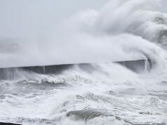 Powodzie w Wielkiej Brytanii NA ŻYWO: Bursztynowe ostrzeżenie Met Office i zagrożenie życia | Pogoda | Aktualności