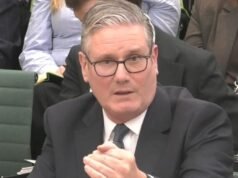 Keir Starmer ostro skrytykowany za odmowę zawrócenia w sprawie podatku rolnego pomimo obaw samobójczych | Polityka | Aktualności