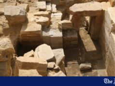 Pozostałości rzadkiej świątyni słońca znalezionej w Egipcie