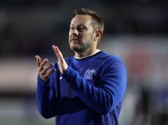 Arkansas zatrudnia głównego trenera Memphis Ryana Silverfielda