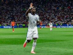 Liverpool rozważa potencjalną ofertę podwójnego środkowego obrońcy w styczniu