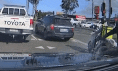 Napad na skuter w Penrith Uber Eats uchwycony kamerą samochodową uwydatnia rosnący problem kradzieży