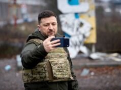 Zełenski spotyka się z oddziałami frontu Kupiańska przed rozmowami o bezpieczeństwie w Berlinie