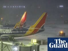 Burza w USA odcięła zasilanie setkom tysięcy domów i lotnisk | Pogoda w USA