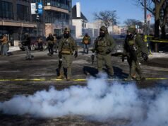 Narracje się ścierają po tym, jak agenci ICE zabili protestującego Alexa Prettiego w Minneapolis