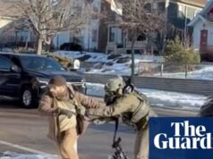 Filmy pokazują sprzeczkę między Alexem Pretti a funkcjonariuszami federalnymi 11 dni przed jego śmiercią | Wiadomości z USA