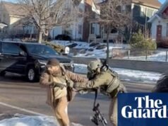 Pierwsza rzecz: materiał filmowy pokazuje kłótnię między Alexem Pretti a funkcjonariuszami federalnymi 11 dni przed jego śmiercią | Wiadomości z USA