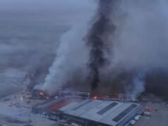 Tragedia: cztery kobiety zginęły, a jedna zaginęła po strasznym pożarze, po którym słychać było „eksplozję”.