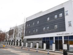 Szkoła zamknięta, a uczniowie „chowają się pod stołami” | Wielka Brytania | Aktualności