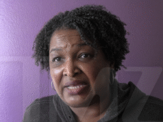 Stacey Abrams twierdzi, że dzięki Trumpowi Stany Zjednoczone są na drodze do autorytaryzmu