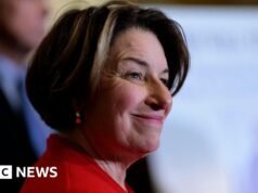 Senator USA Amy Klobuchar ogłasza ofertę na rząd Minnesoty