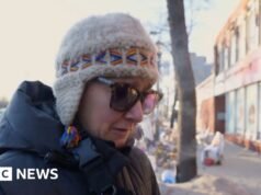 „Wszyscy jesteśmy przerażeni” – mówi BBC ze łzami w oczach Minnesotan