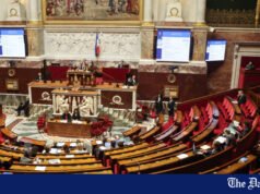 Francuscy prawodawcy uchwalili ustawę zakazującą korzystania z mediów społecznościowych dla osób poniżej 15 roku życia