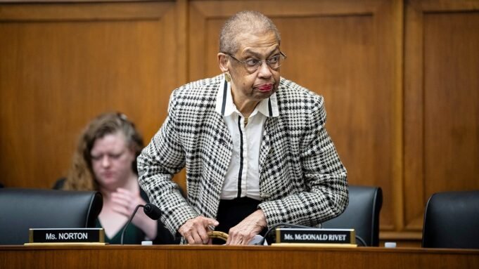 eleanor-holmes-norton-2.jpg
