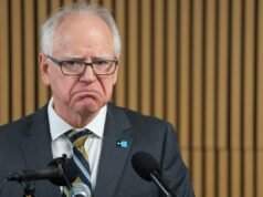 Bruce Pearl obwinia Demokratów za podsycanie emocji w związku z incydentem w Minnesocie