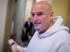 John Fetterman wezwał prezydenta Trumpa do zwolnienia sekretarz DHS Kristi Noem