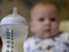 Wielokrotne wycofanie skażonej mieszanki dla niemowląt powiązanej ze wspólnym dostawcą | Wiadomości z Wielkiej Brytanii