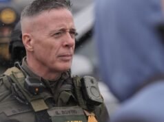 „Publiczna twarz” represji Trumpa w Minneapolis opuści miasto – w miarę zmiany tonu prezydenta | Wiadomości z USA