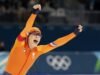 Holenderska łyżwiarka szybka Femke Kok ustanawia rekord olimpijski na 500 metrów i zdobywa złoto