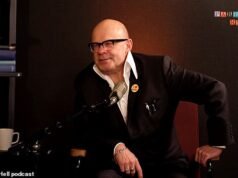 Córki Harry’ego Hilla, „antynepo-dziecko” i ich bardzo artystyczne zawody: Długo cierpiący komik twierdzi, że musi nadal pracować, aby sfinansować ich styl życia – i żałuje, że nie weszli do showbiznesu!