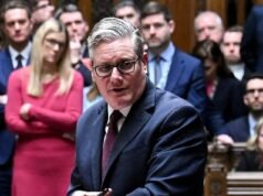 „To terminal”: teraz nawet gabinet zwraca się przeciwko Starmerowi, podczas gdy ogarnia go skandal z Epsteinem… jak okazuje się, że premier wiedział, że Mandelson utrzymywał kontakt z pedofilem