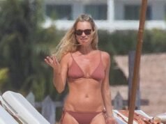 Kate Moss (52 l.) i jej podobna do niej córka Lila (23 l.) pokazują swoje modelki w malutkich bikini, wygrzewając się w słońcu na wakacjach w Tulum