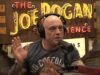 Joe Rogan wyjaśnia „szalony” powód wzmianki o aktach Epsteina, jednocześnie krytykując Trumpa za nazwanie skandalu „mistyfikacją”