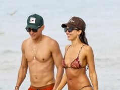 Ubrana w bikini Jessica Alba (44 l.) pakuje się na PDA z chłopcem-zabawką Dannym Ramirezem (33 l.) po sfinalizowaniu rozwodu
