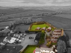 Cała ulica z ośmioma domami jest wystawiona na sprzedaż w malowniczym nadmorskim miasteczku w Kornwalii