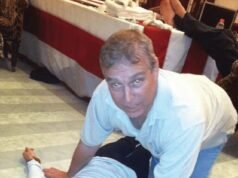 Policja udaje się do Sandringham Estate, gdzie mieszka Andrew, podczas gdy dziewięć funkcjonariuszy prowadzi dochodzenie w sprawie zarzutów Epsteina dotyczących handlu ludźmi w celach seksualnych