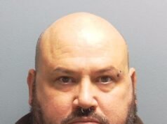 W chwili, gdy policja znajduje gnijące ciała w zrujnowanej kostnicy, gdzie „źli” dyrektorzy zakładów pogrzebowych zostawili 46 osób, aby rozłożyły ciepłe pomieszczenia – skazani na cztery lata więzienia