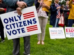 Administracja Trumpa pozywa niebieskie stany w związku z próbami uporządkowania spisów wyborców