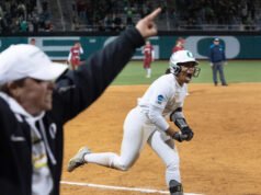Oregon Ducks Sunday Game Wątek: Baseball kontra George Mason gm 4, Softball kontra Stanford, Koszykówka kobiet w Waszyngtonie