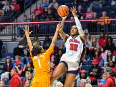 Koszykówka Ole Miss pokonuje Lady Vols